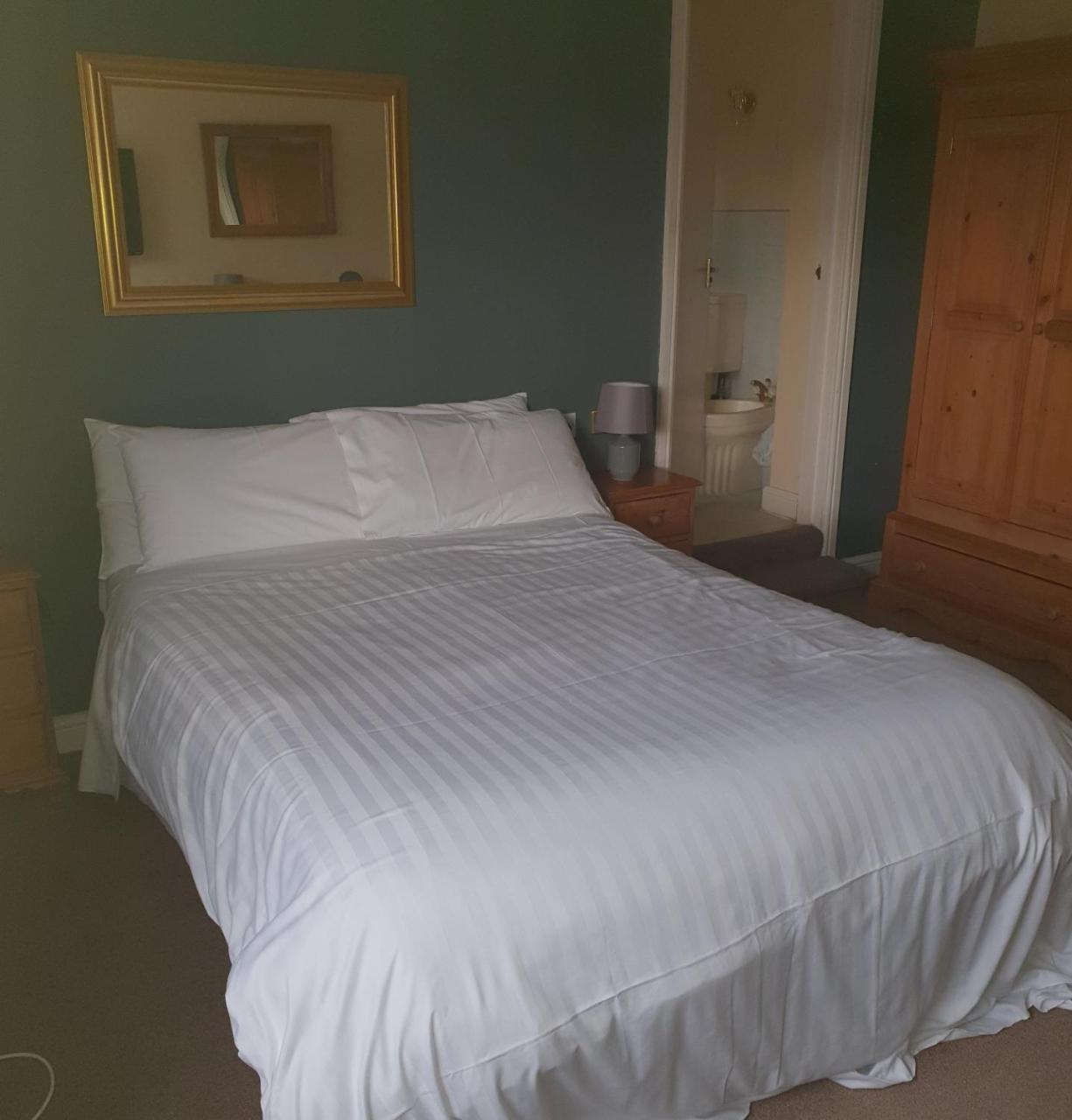 Queensberry Arms Hotel Annan Ngoại thất bức ảnh