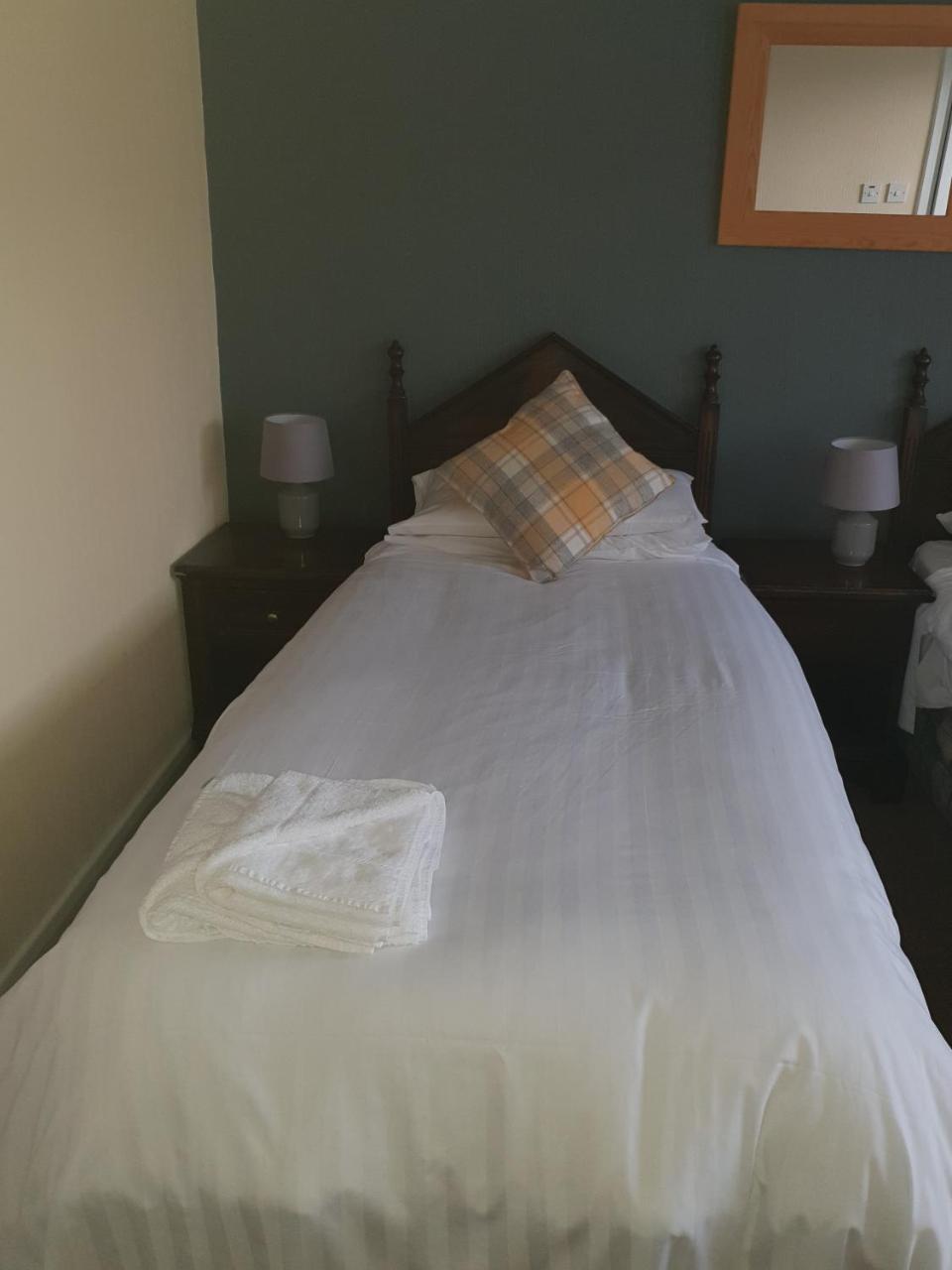 Queensberry Arms Hotel Annan Ngoại thất bức ảnh